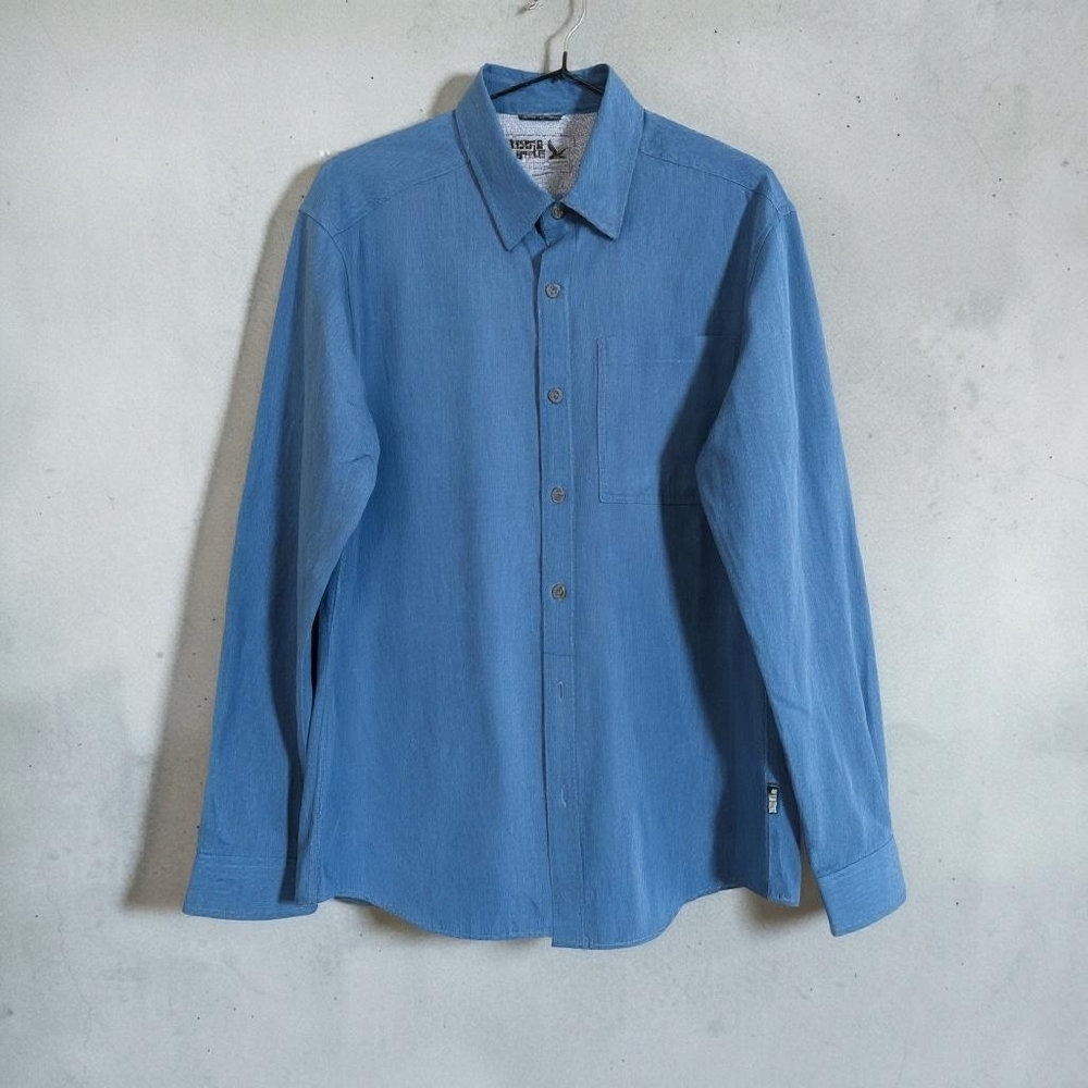 Eddie Bauer Light Blue Casual Button-Down Shirt